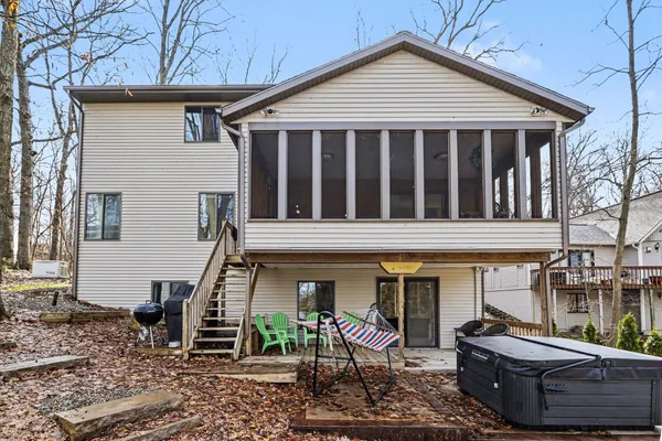 $539,900 | 337 Horseshoe Court, Plainwell, MI 49080