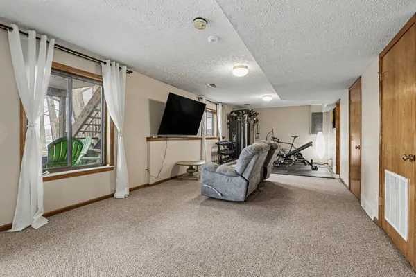 $539,900 | 337 Horseshoe Court, Plainwell, MI 49080