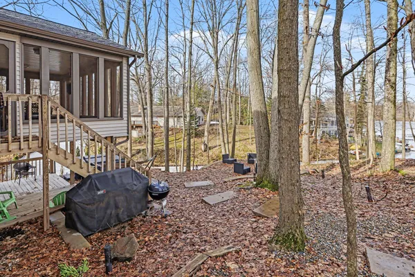 $539,900 | 337 Horseshoe Court, Plainwell, MI 49080