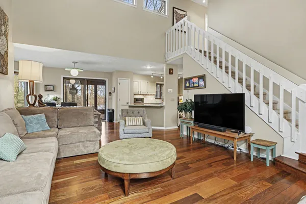 $539,900 | 337 Horseshoe Court, Plainwell, MI 49080