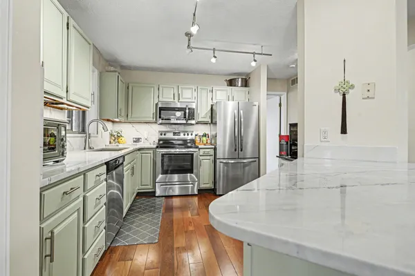 $539,900 | 337 Horseshoe Court, Plainwell, MI 49080