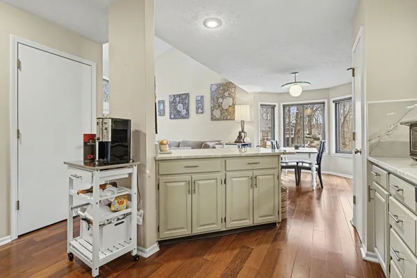 $539,900 | 337 Horseshoe Court, Plainwell, MI 49080