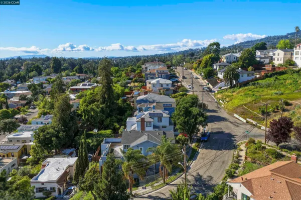 $639,000 | 3635 64th Avenue, Oakland, CA 94605