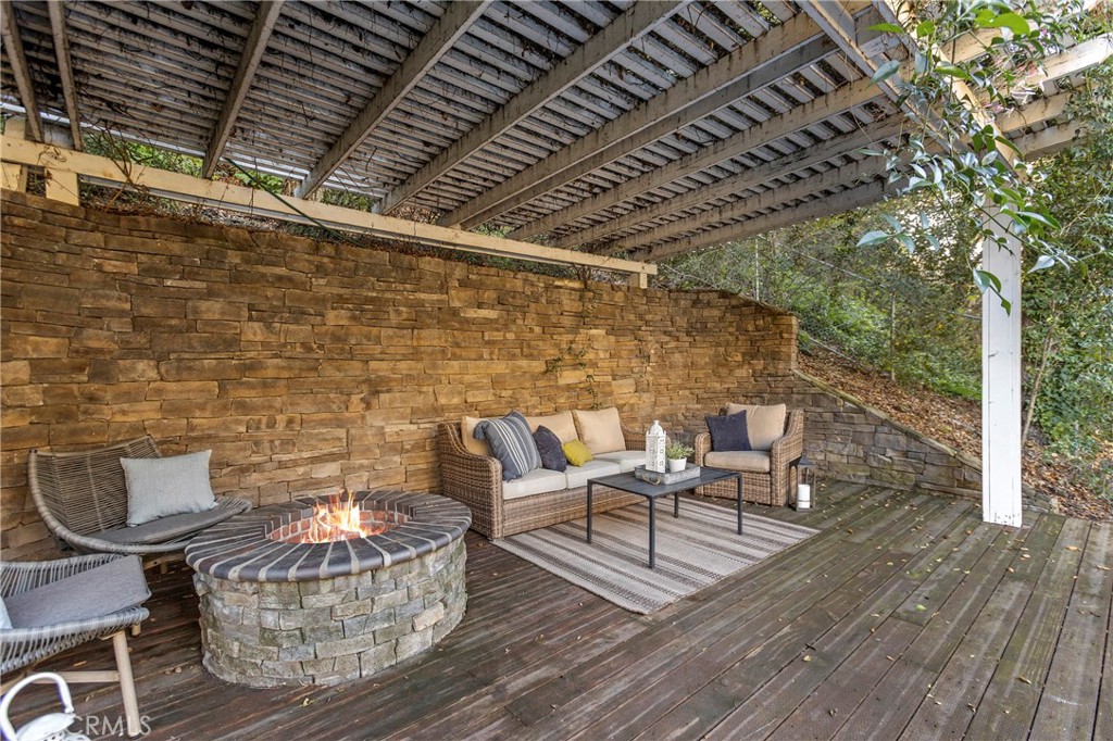 30032 Oak Lane Silverado, CA 92676 - Photo 8 of 44