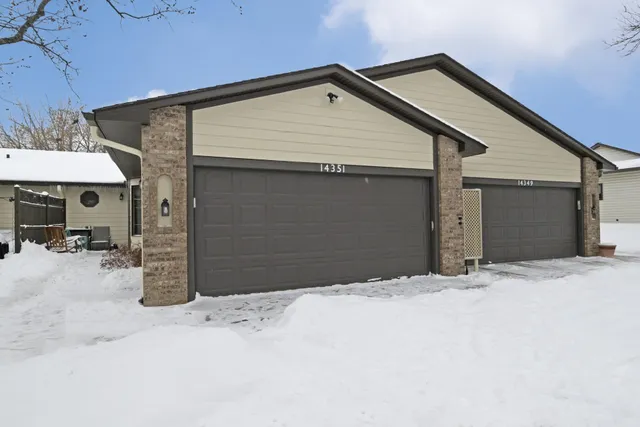 $285,000 | 14351 Glenda Drive, St. Paul, MN 55124