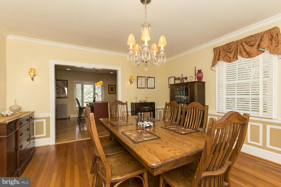 800 St Georges Road Baltimore, MD 21210 - Photo 17 of 30 Dining Room