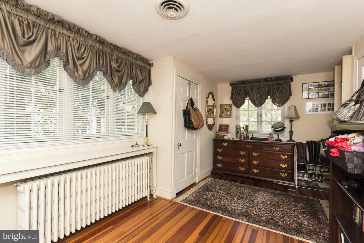 800 St Georges Road Baltimore, MD 21210 - Photo 22 of 30 Bedroom (Master)