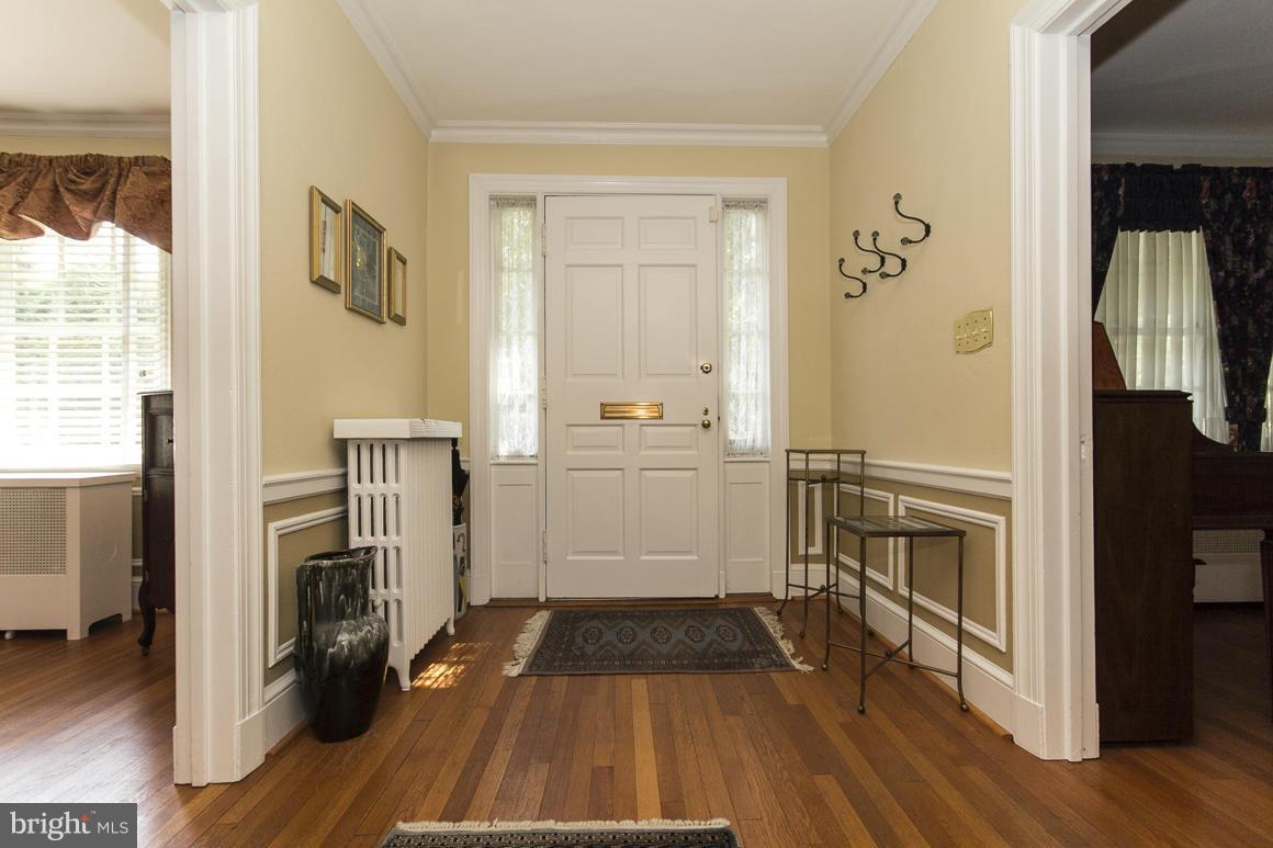 800 St Georges Road Baltimore, MD 21210 - Photo 4 of 30 Interior (General)