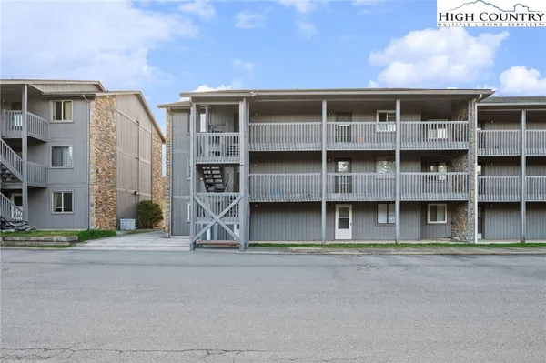 $274,900 | 128 Zeb Street, Unit A101, Boone, NC 28607