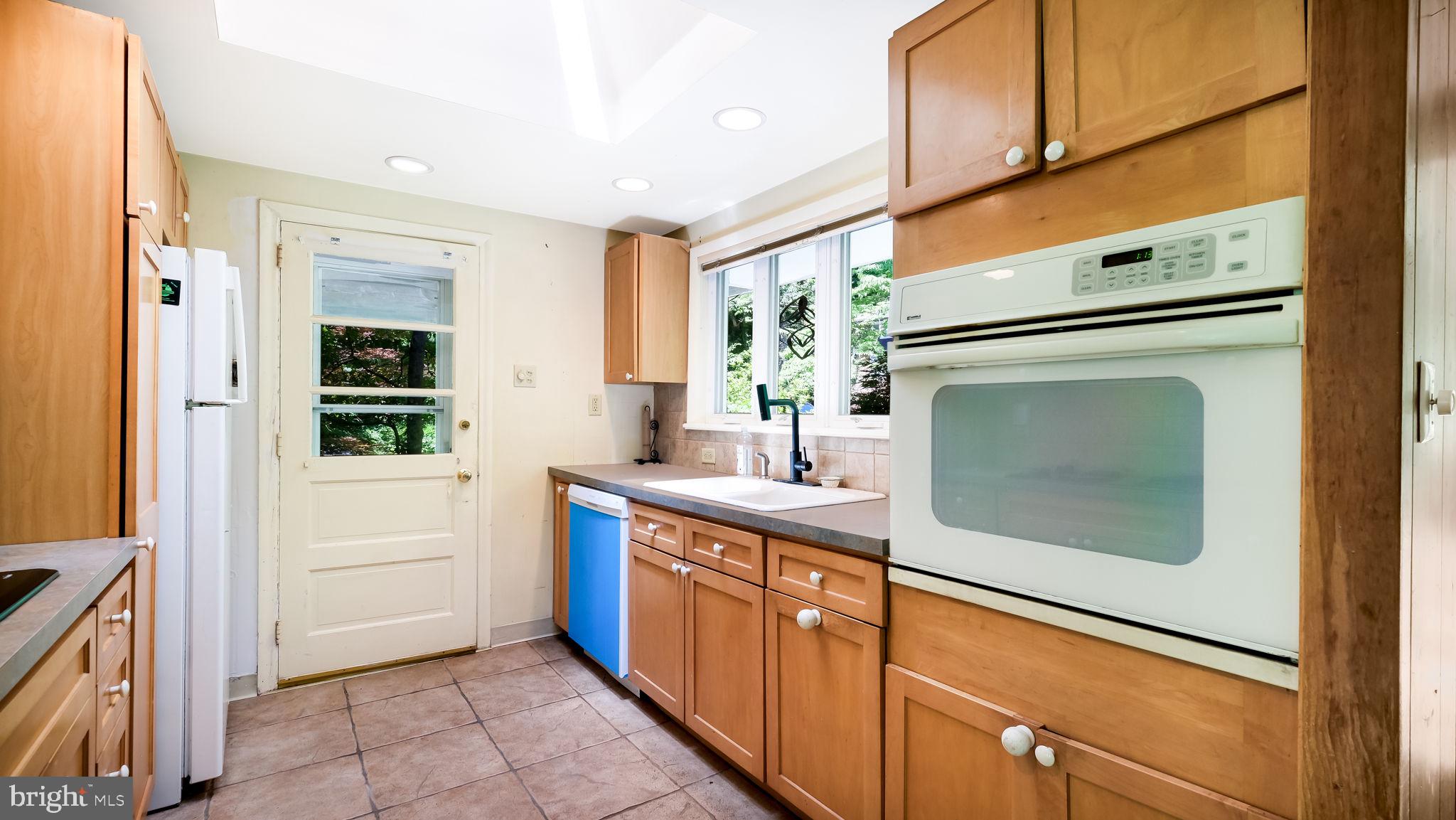 42 West Ridge Road Media, PA 19063 - Photo 9 of 33
