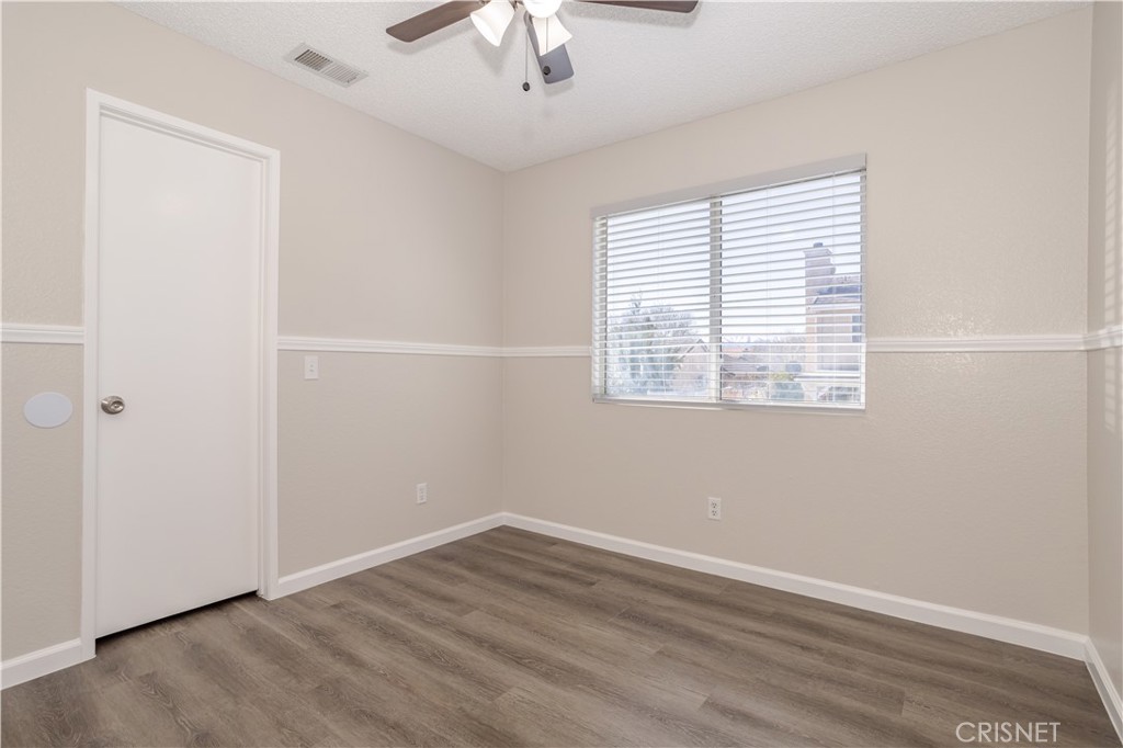4224 Sorrell Avenue Palmdale, CA 93552 - Photo 16 of 34 an empty room with a window