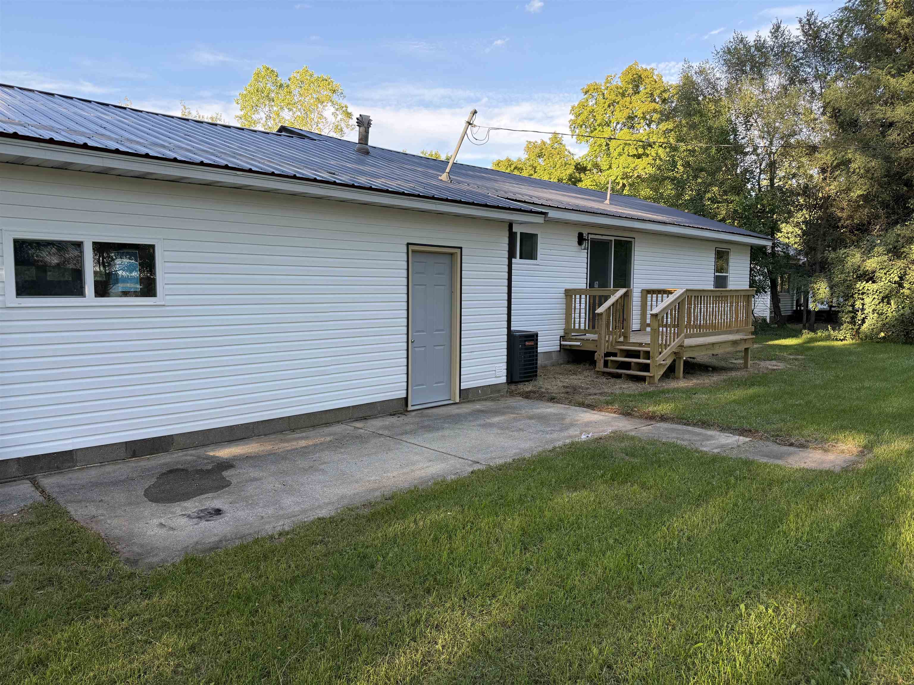 3927 West Tyler Road Alma, MI 48801 - Photo 4 of 40