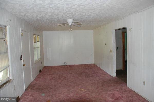 1223 Jersey Road Salisbury, MD 21801 - Photo 3 of 16 Living Room