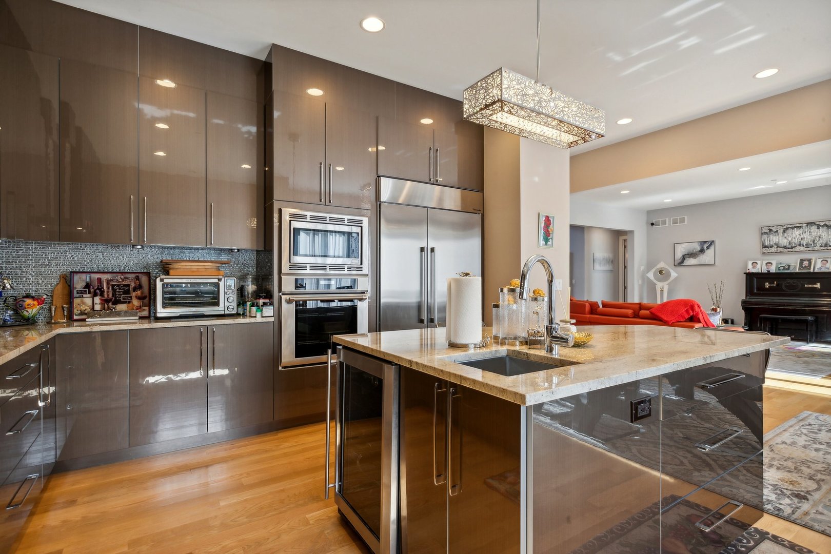 264 Linden Road Northbrook, IL 60062 - Photo 17 of 88 a kitchen with kitchen island stainless steel appliances a sink stove and refrigerator
