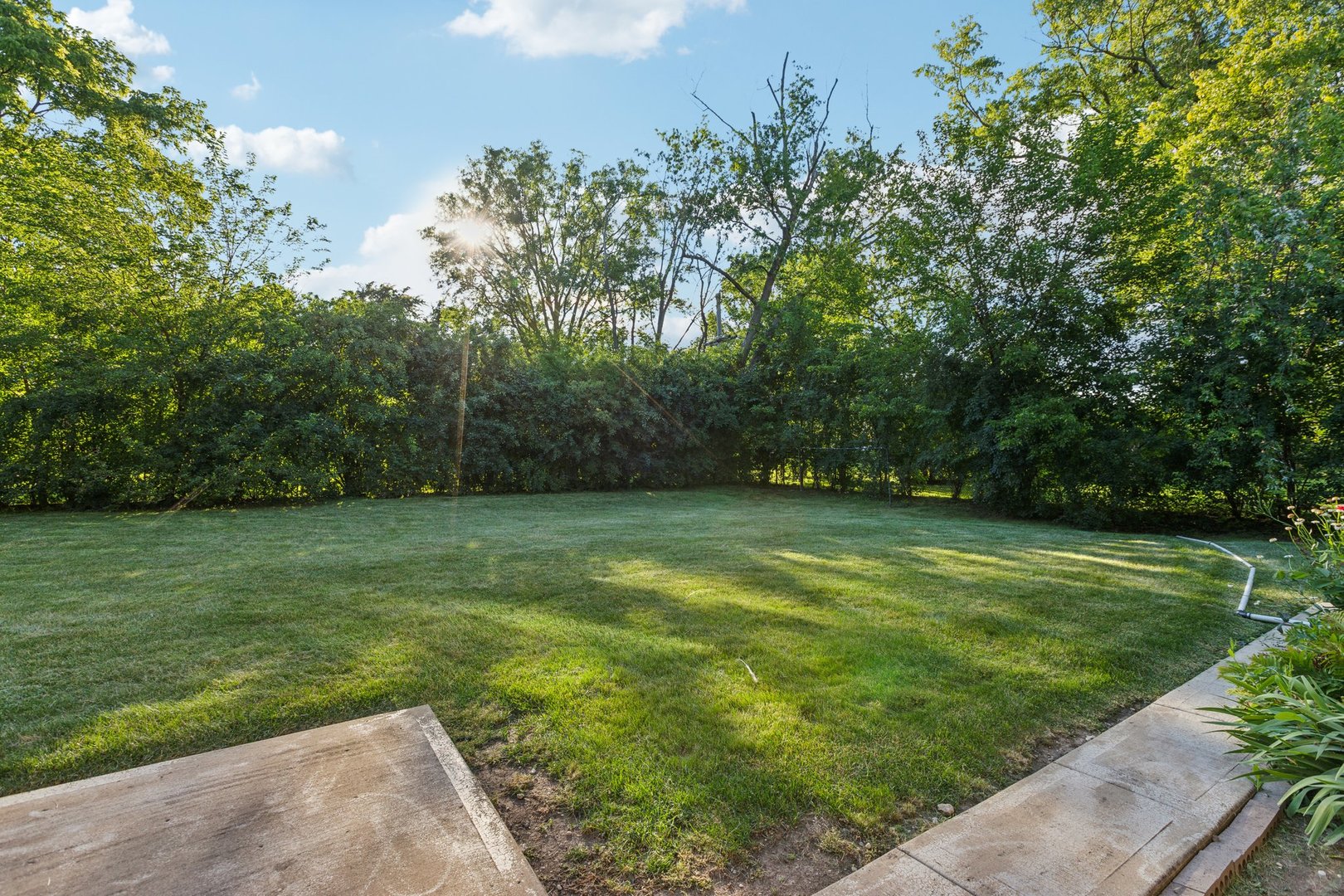 264 Linden Road Northbrook, IL 60062 - Photo 70 of 88 a view of a field of grass and trees
