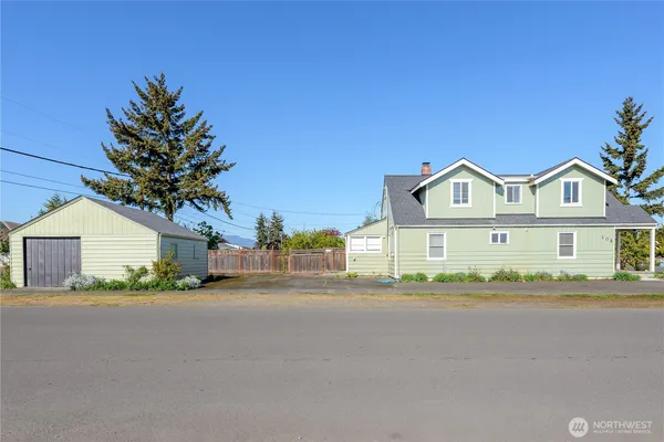 $498,000 | 405 West Spruce Street, Sequim, WA 98382