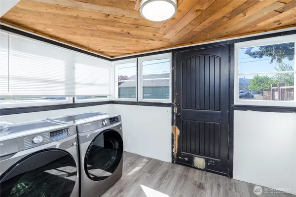 $498,000 | 405 West Spruce Street, Sequim, WA 98382