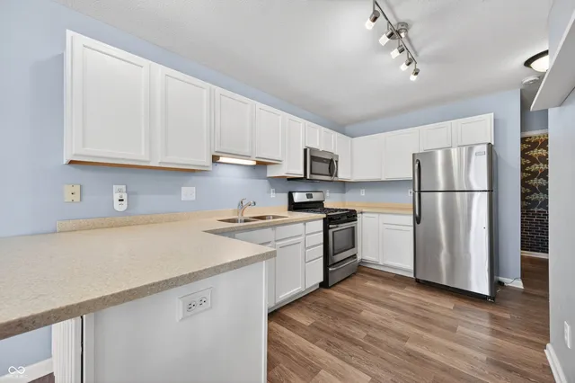 $190,000 | 5816 Beacon Cove Way, Unit 29, Indianapolis, IN 46237