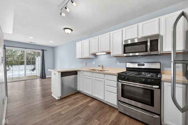 $190,000 | 5816 Beacon Cove Way, Unit 29, Indianapolis, IN 46237