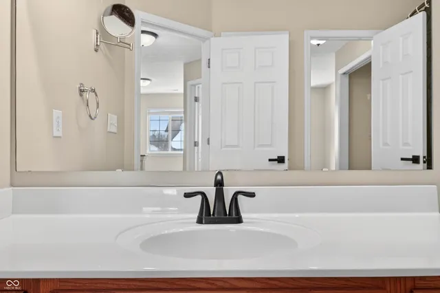 $190,000 | 5816 Beacon Cove Way, Unit 29, Indianapolis, IN 46237