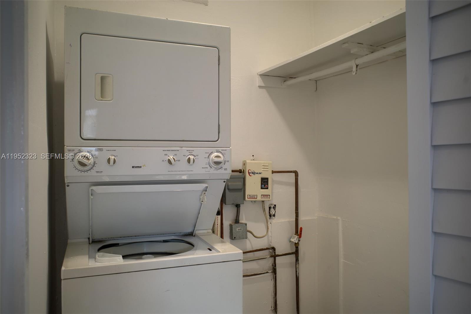 43 Southwest 11th Street, Unit W Dania Beach, FL 33004 - Photo 11 of 23 a view of washer and dryer
