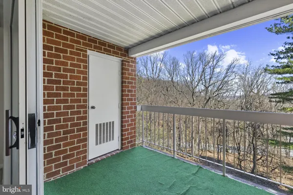 $265,000 | 6 Gurteen Court, Unit 301, Lutherville-Timonium, MD 21093