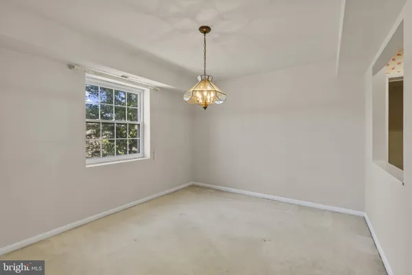 $265,000 | 6 Gurteen Court, Unit 301, Lutherville-Timonium, MD 21093