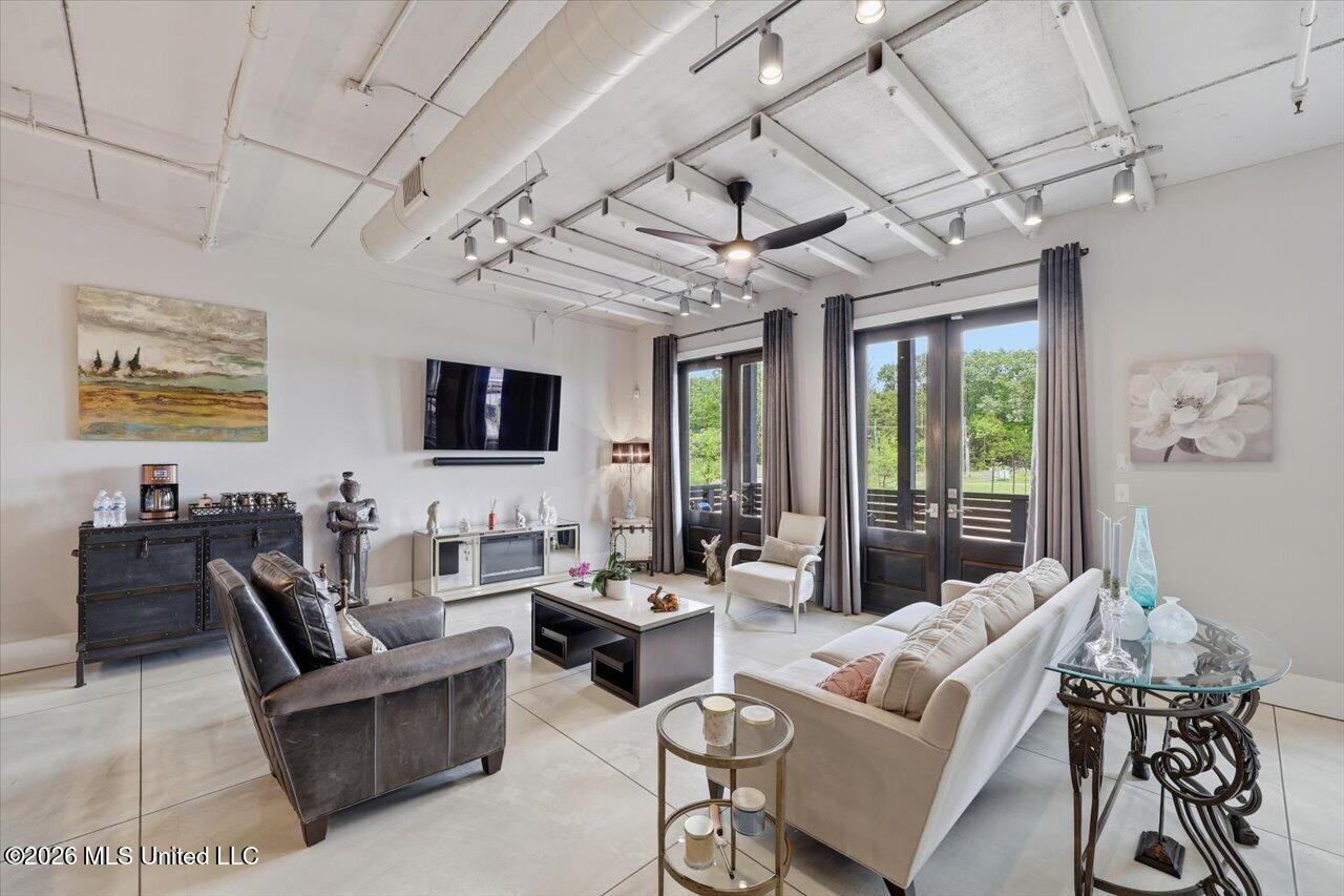 02-145 Republic St unit 321 _ Home Tours