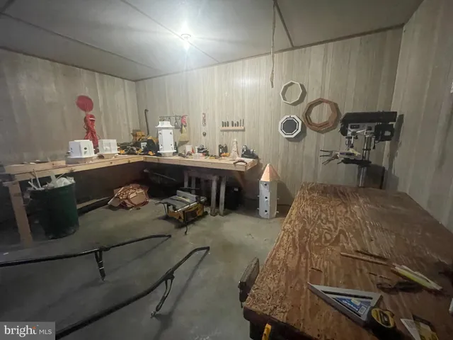 $1,850 | 63 Harristown Road, Paradise, PA 17562