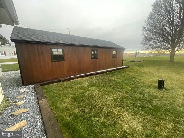 $1,850 | 63 Harristown Road, Paradise, PA 17562