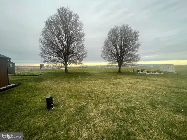 $1,850 | 63 Harristown Road, Paradise, PA 17562