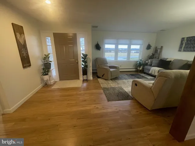 $1,850 | 63 Harristown Road, Paradise, PA 17562