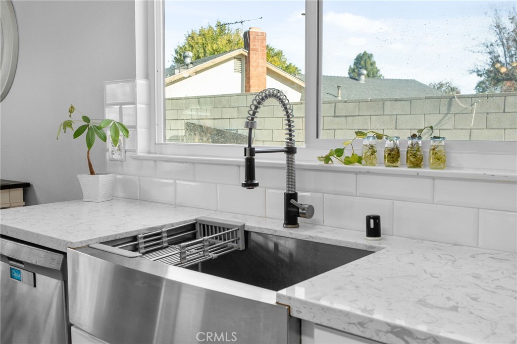 8949 Cudahy Court Riverside, CA 92503 - Photo 14 of 42