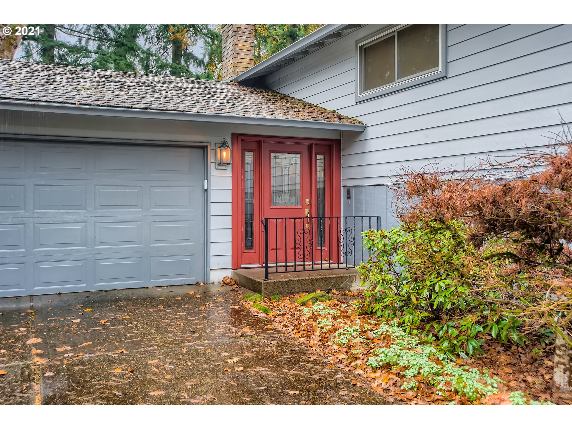 16700 Southeast Valley View Road Gladstone, OR 97027 - Photo 4 of 32 Gallery Image 4