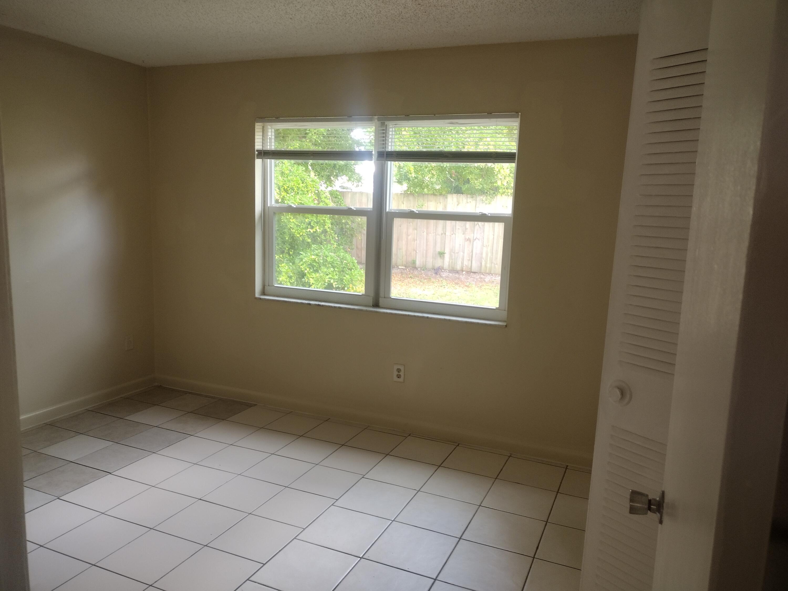 2891 Gulfstream Road Palm Springs, FL 33461 - Photo 4 of 6 2891 GS BR 2
