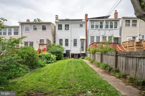 a view of a backyard with plants