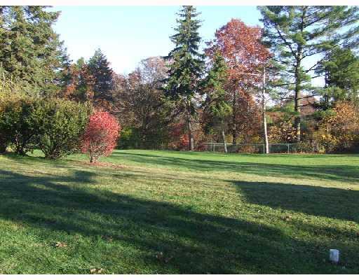 8584 Peebles Road Pittsburgh, PA 15237 - Photo 16 of 18 Yard/Garden.