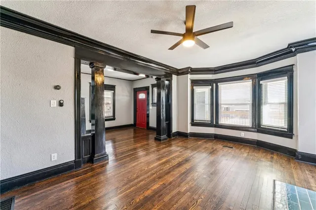 $495,000 | 2824 Tracy Avenue, Kansas City, MO 64109