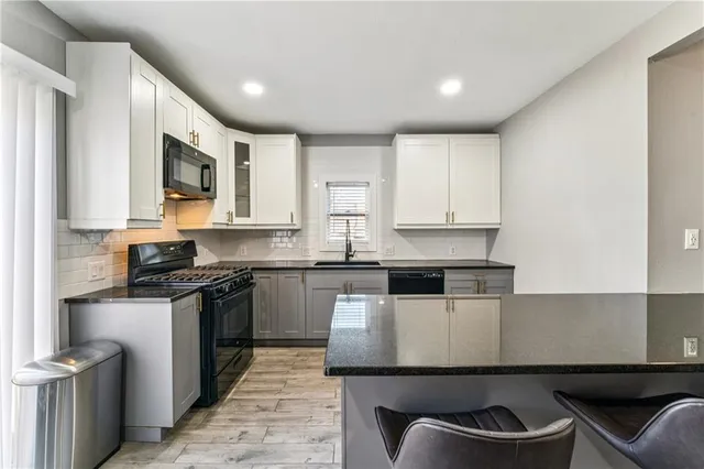 $495,000 | 2824 Tracy Avenue, Kansas City, MO 64109