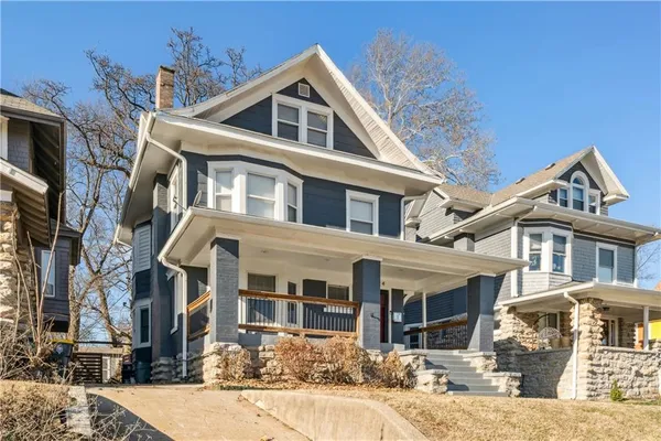 $474,999 | 2824 Tracy Avenue, Kansas City, MO 64109