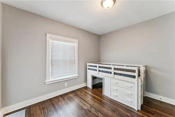 $474,999 | 2824 Tracy Avenue, Kansas City, MO 64109