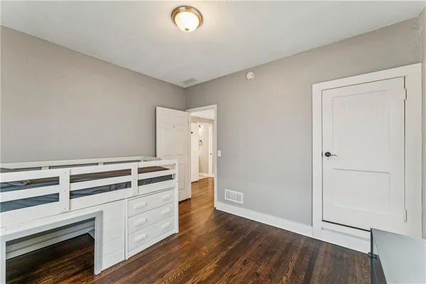 $474,999 | 2824 Tracy Avenue, Kansas City, MO 64109