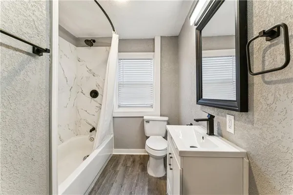 $474,999 | 2824 Tracy Avenue, Kansas City, MO 64109