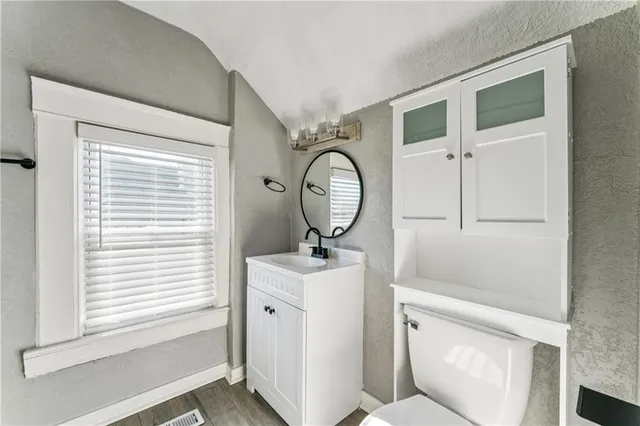 $495,000 | 2824 Tracy Avenue, Kansas City, MO 64109