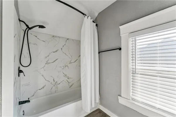 $474,999 | 2824 Tracy Avenue, Kansas City, MO 64109