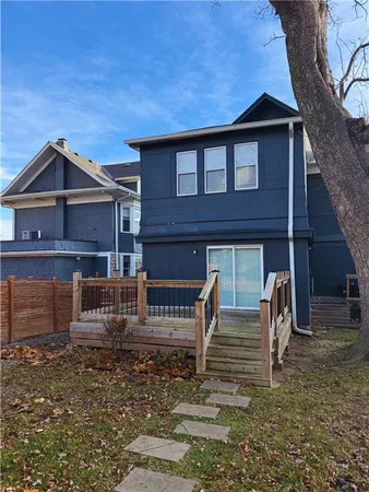 $474,999 | 2824 Tracy Avenue, Kansas City, MO 64109