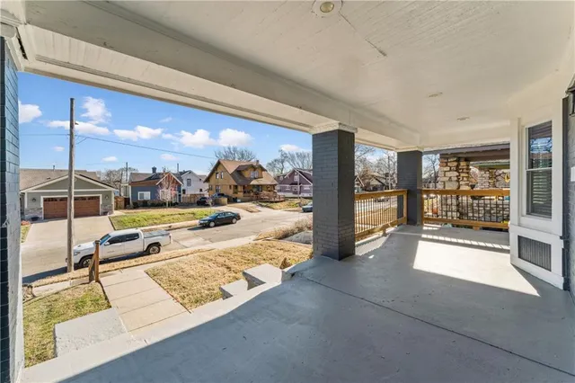 $495,000 | 2824 Tracy Avenue, Kansas City, MO 64109