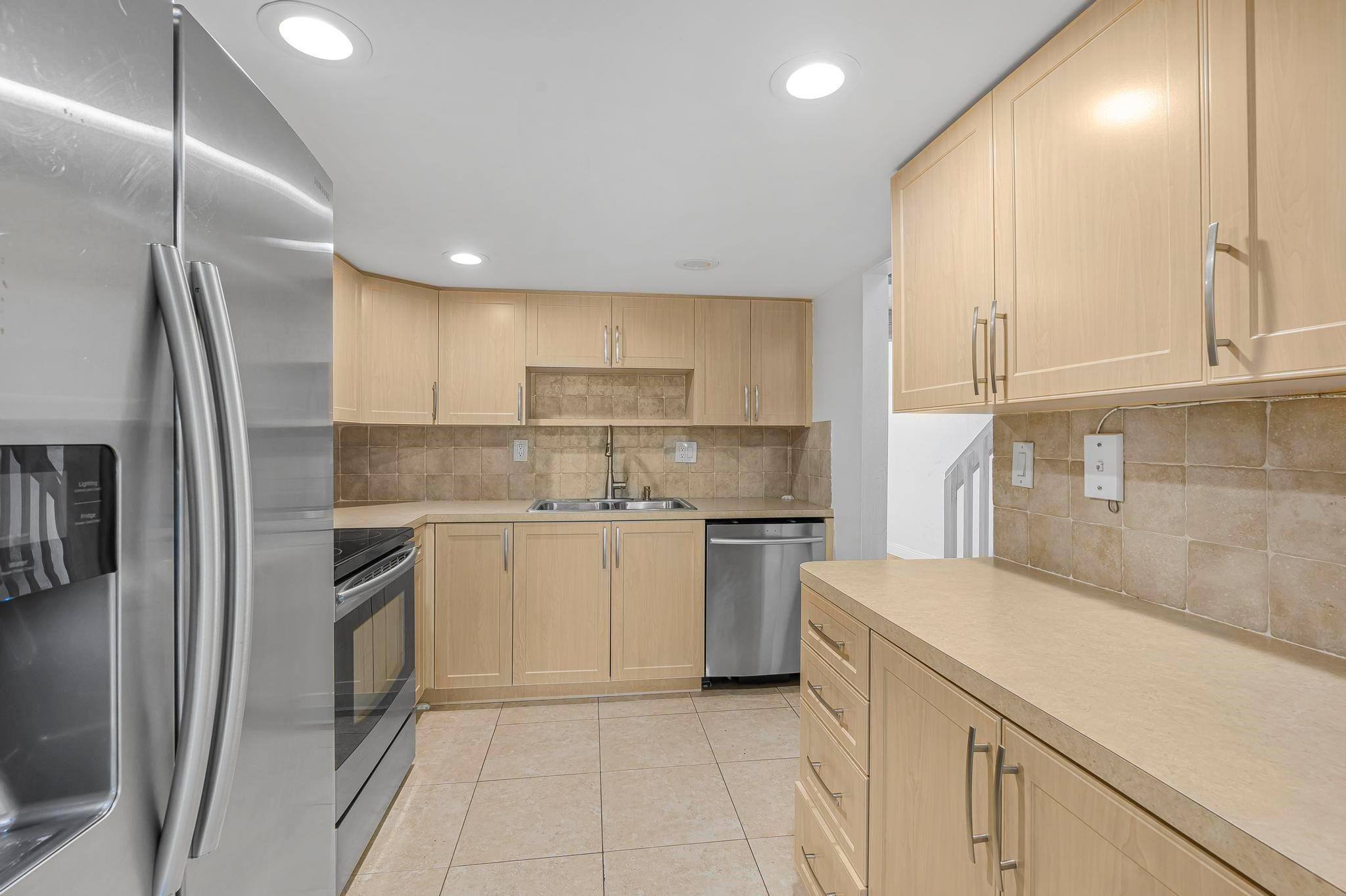 4761 Northwest 2nd Avenue, Unit 310 Boca Raton, FL 33431 - Photo 8 of 32 Photo 8