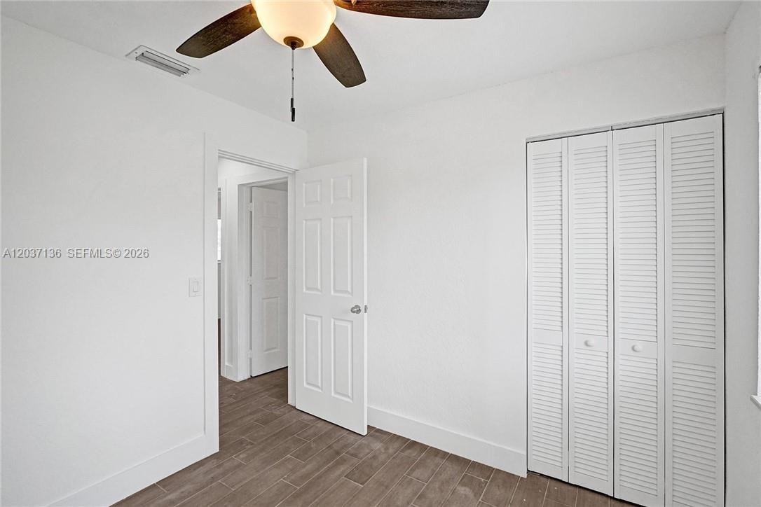 5701 Southwest 37th Street Davie, FL 33314 - Photo 7 of 11