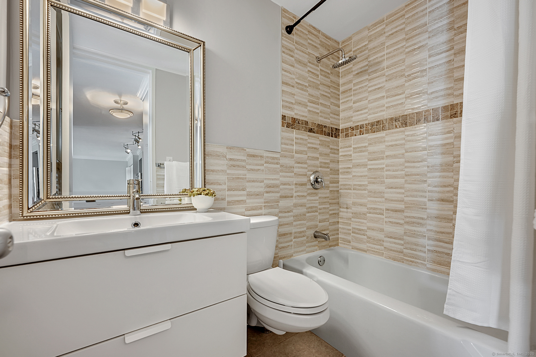 1 Gold Street, Unit 9D Hartford, CT 06103 - Photo 24 of 24